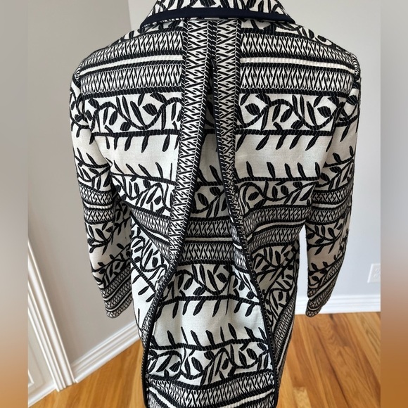 Tory Burch Tweed embroidered jacket with back details black and white size 4 - Picture 3 of 14